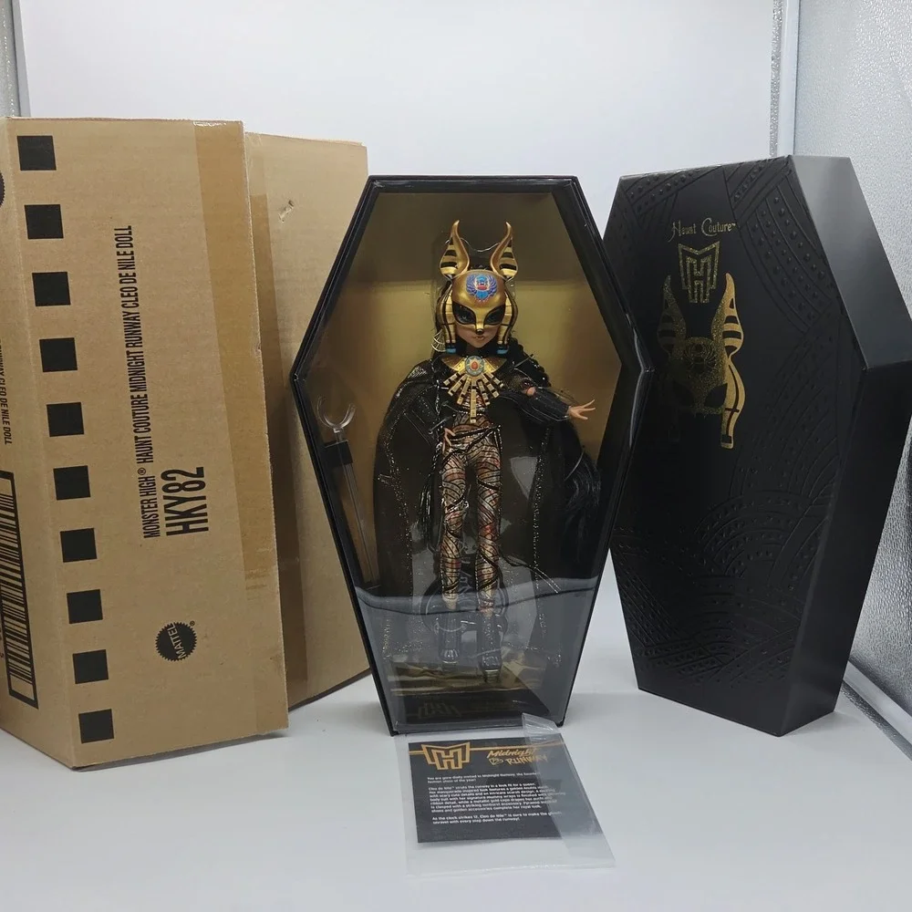 NEW Monster High Cleo de Nile Haunt Couture Midnight Runway Doll Mattel Shipper